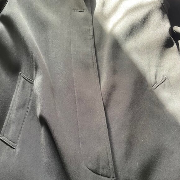 Sequence VTG Black Lined Button Up Trench Coat S 12 V.I.petite with removal hood - Picture 9 of 10